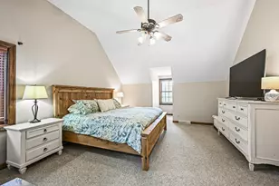 N51W16948 Fair Oak Pkwy, Menomonee Falls, WI 53051 - Photo 24