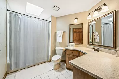 N51W16948  Fair Oak Pkwy, Menomonee Falls, WI 53051 - Photo 26