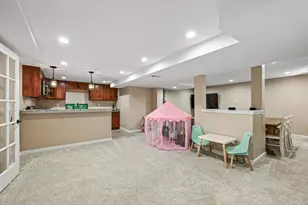 N51W16948 Fair Oak Pkwy, Menomonee Falls, WI 53051 - Photo 30