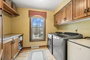 N51W16948 Fair Oak Pkwy, Menomonee Falls, WI 53051 - Photo 22