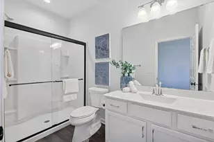 W139N6328 Bridal Wreath Ln, Menomonee Falls, WI 53051 - Photo 22