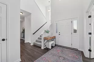 W139N6328 Bridal Wreath Ln, Menomonee Falls, WI 53051 - Photo 4