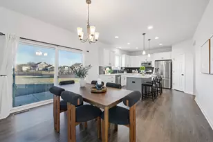 W139N6328 Bridal Wreath Ln, Menomonee Falls, WI 53051 - Photo 12