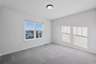 W139N6328 Bridal Wreath Ln, Menomonee Falls, WI 53051 - Photo 34