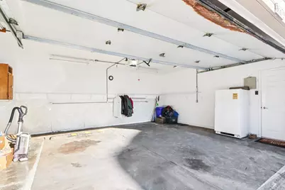 8648 S Roxbury Way, Oak Creek, WI 53154 - Photo 40