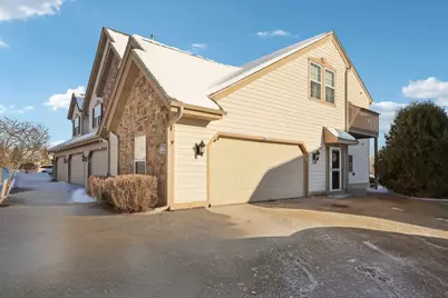 8648 S Roxbury Way, Oak Creek, WI 53154 - Photo 1