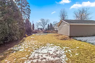 523 N 5th St, Manitowoc, WI 54220 - Photo 52