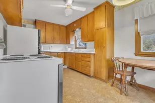 1716 Norma Ct, Sheboygan, WI 53081 - Photo 8