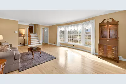 3220 S 44th St, Greenfield, WI 53219 - Photo 2