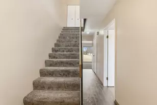 9156 N 70th St, Milwaukee, WI 53223 - Photo 12