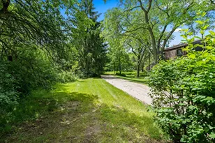 9156 N 70th St, Milwaukee, WI 53223 - Photo 20