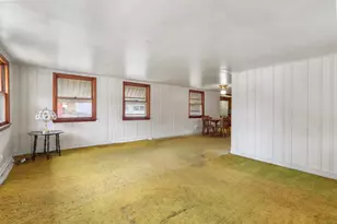 W1375 Glenwood Rd, Bloomfield, WI 53147 - Photo 8