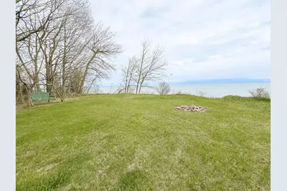 5001  S 10th St, Manitowoc, WI 54220 - Photo 8