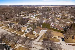 2014 Markham St, Manitowoc, WI 54220 - Photo 38