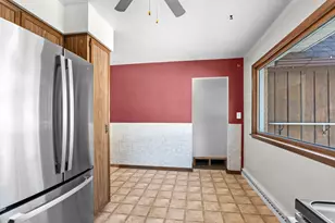 2014 Markham St, Manitowoc, WI 54220 - Photo 8