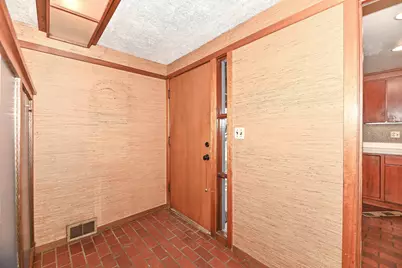 3623  Maryland Ave, Racine, WI 53405 - Photo 6