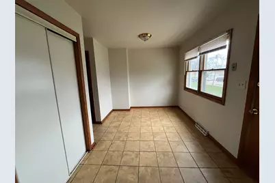 8142 W Howard Ave, Milwaukee, WI 53220 - Photo 4