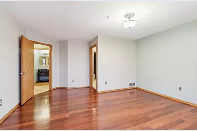 7011 W Rawson Ave, Franklin, WI 53132 - Photo 16