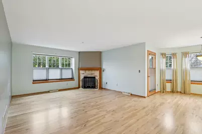 7011 W Rawson Ave, Franklin, WI 53132 - Photo 6