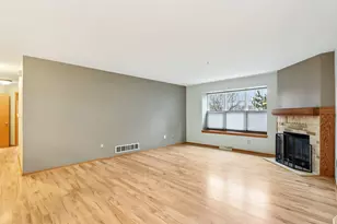 7011 W Rawson Ave, Franklin, WI 53132 - Photo 4