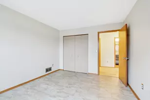 7011 W Rawson Ave, Franklin, WI 53132 - Photo 22