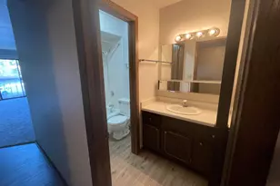 6167 W Cold Spring Rd, Greenfield, WI 53220 - Photo 8