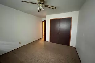 3809 S 35th St, Greenfield, WI 53221 - Photo 6