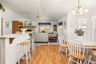 N96W14204 Knollcrest Ct, Germantown, WI 53022 - Photo 8