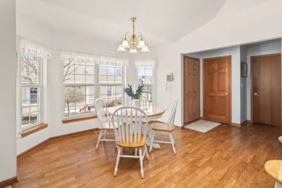 N96W14204  Knollcrest Ct, Germantown, WI 53022 - Photo 6