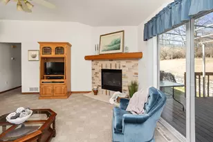 N96W14204 Knollcrest Ct, Germantown, WI 53022 - Photo 12