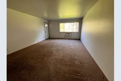3809 S 35th St, Greenfield, WI 53221 - Photo 8