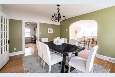 1753  Underwood Ave, Wauwatosa, WI 53213 - Photo 10