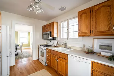 1753  Underwood Ave, Wauwatosa, WI 53213 - Photo 14