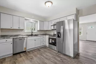 4655 N 20th St, Milwaukee, WI 53209 - Photo 2