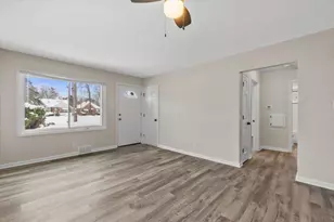 4655 N 20th St, Milwaukee, WI 53209 - Photo 8