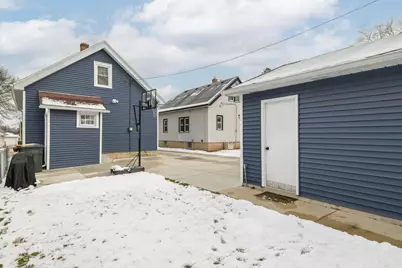 1219 S 90th St, West Allis, WI 53214 - Photo 8