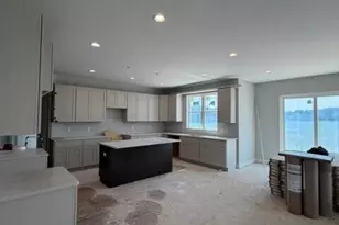 617 Talbots Woods Dr, Dousman, WI 53118 - Photo 4