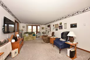 530 N Silverbrook Dr, West Bend, WI 53090 - Photo 4