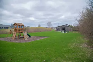 3318 Limerick Ln, Sheboygan, WI 53083 - Photo 40