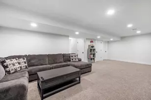 3318 Limerick Ln, Sheboygan, WI 53083 - Photo 30