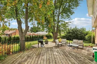 9035  W Morgan Ave, Milwaukee, WI 53228 - Photo 36