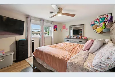 9035  W Morgan Ave, Milwaukee, WI 53228 - Photo 22