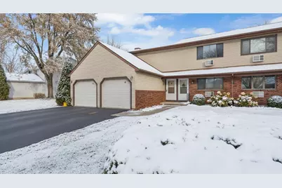 73  University Dr, Fond du Lac, WI 54935 - Photo 1