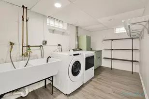 4630 W Anthony Dr, Greenfield, WI 53219 - Photo 32