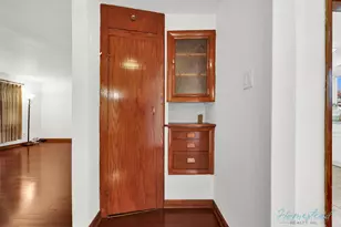 4630 W Anthony Dr, Greenfield, WI 53219 - Photo 12