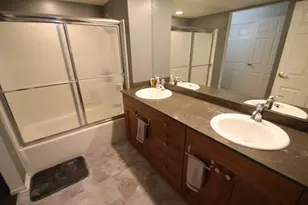 270 E Highland Ave, Milwaukee, WI 53202 - Photo 16