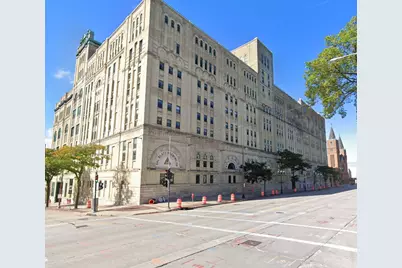 270 E Highland Ave #516, Milwaukee, WI 53202 - Photo 16