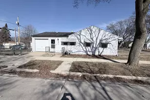 5701 N 79th St, Milwaukee, WI 53218 - Photo 14