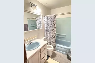 5701 N 79th St, Milwaukee, WI 53218 - Photo 12