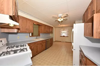 1620  Drexel Blvd, South Milwaukee, WI 53172 - Photo 10